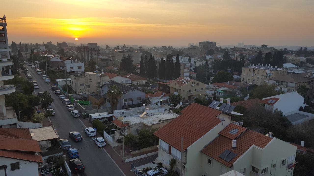 Penthouse In The City Apartment Rehovot Bagian luar foto